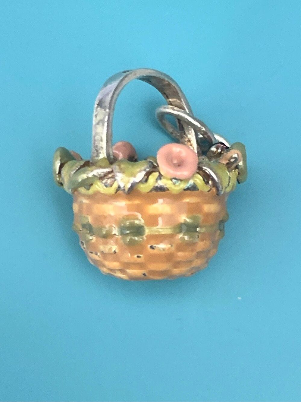Basket outlined in Flowers Sterling Silver Jewelry Charm #baskets #keepsake